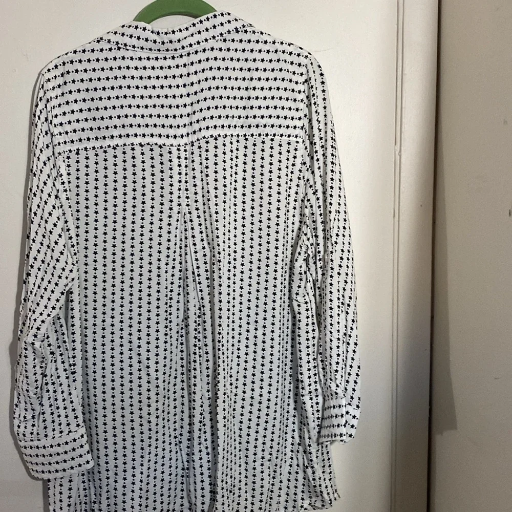 Velvet Hearts Long Sleeve Button Down Shirt - Picture 2 of 2